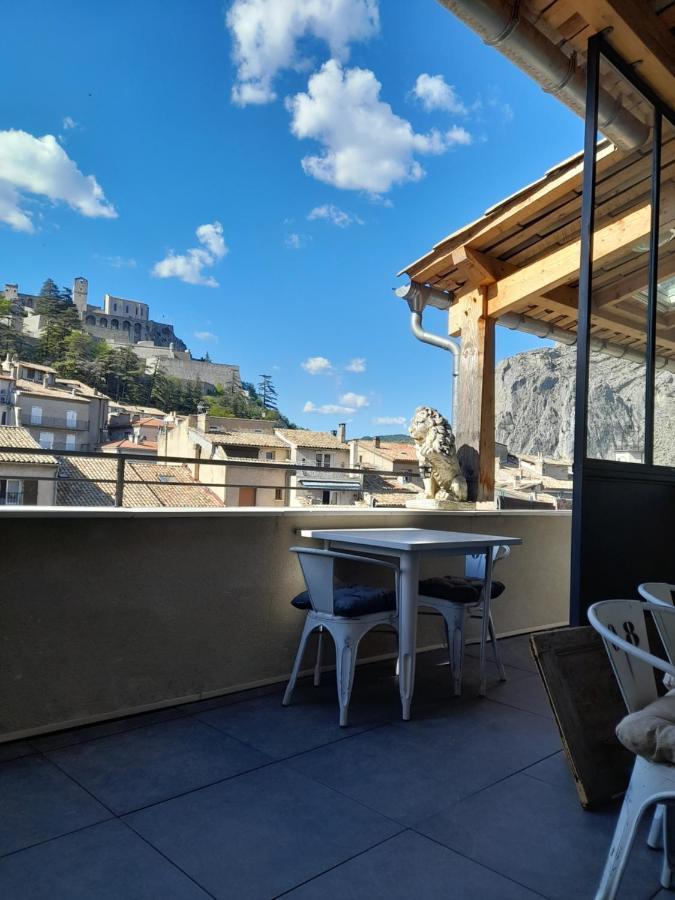 Les Mirabelles Chambres D'Hotes Sisteron Bagian luar foto