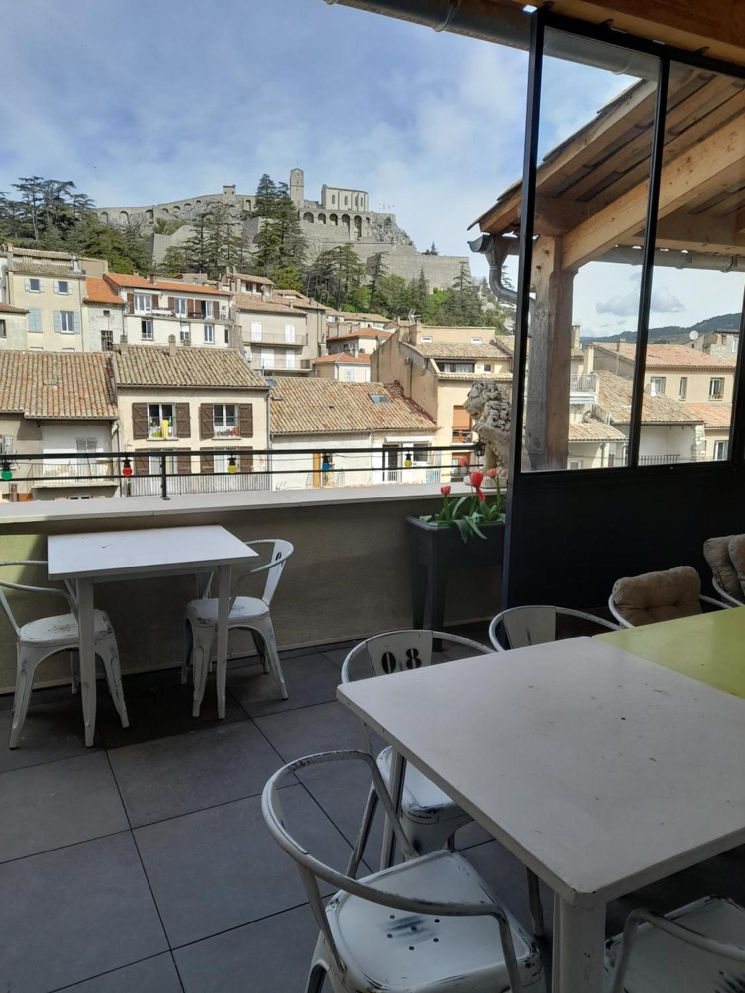 Les Mirabelles Chambres D'Hotes Sisteron Bagian luar foto