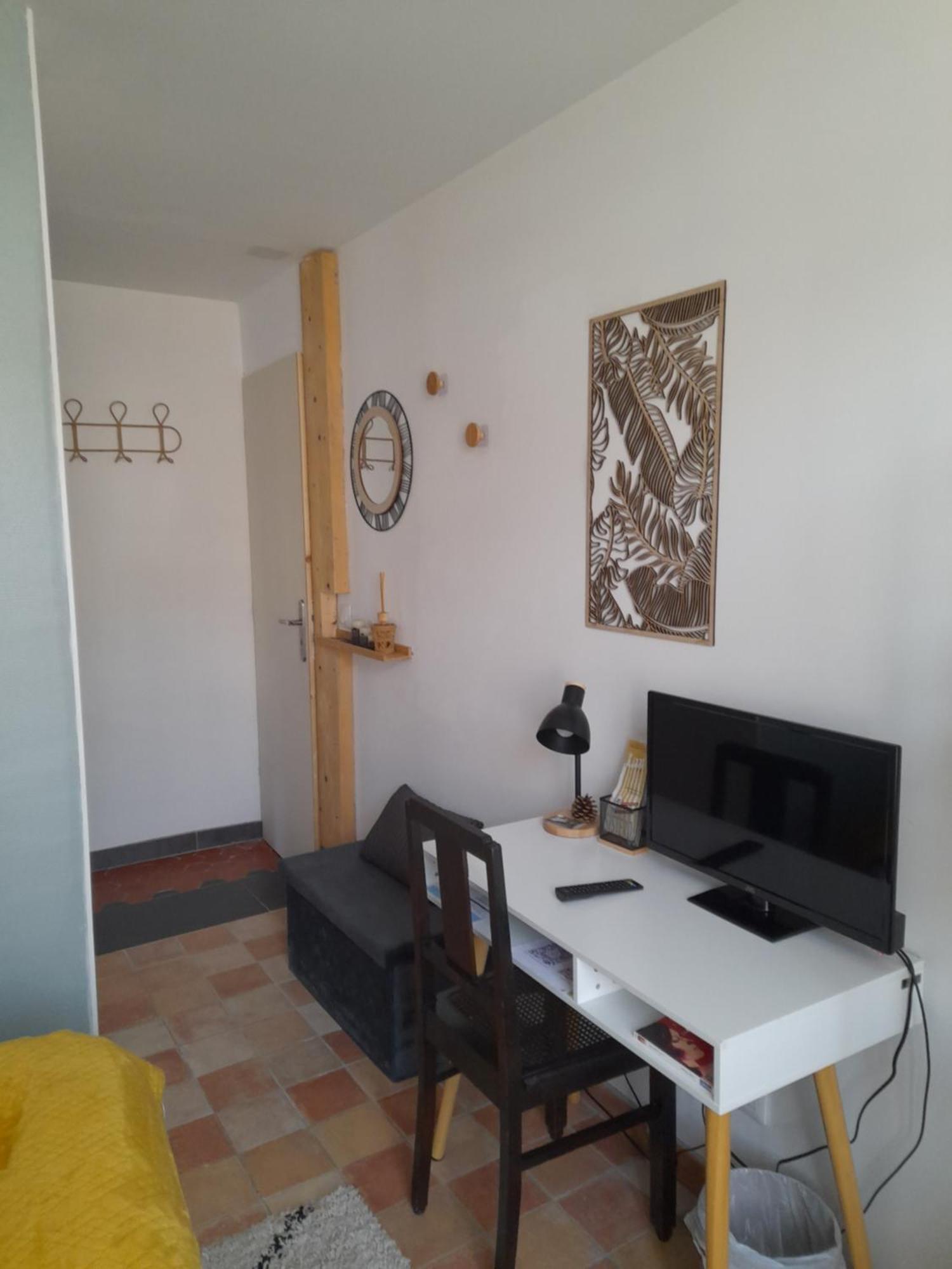 Les Mirabelles Chambres D'Hotes Sisteron Bagian luar foto