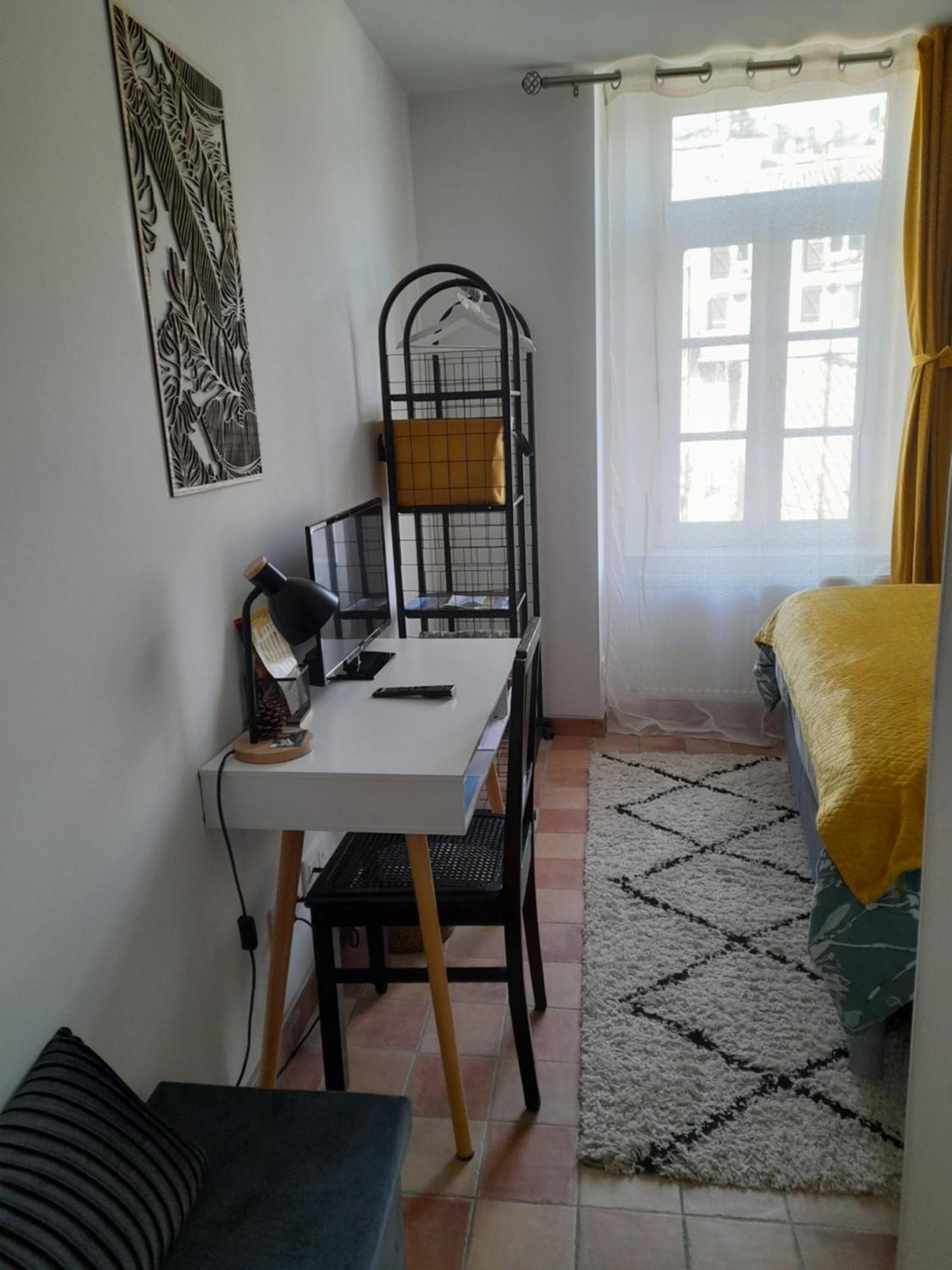 Les Mirabelles Chambres D'Hotes Sisteron Bagian luar foto